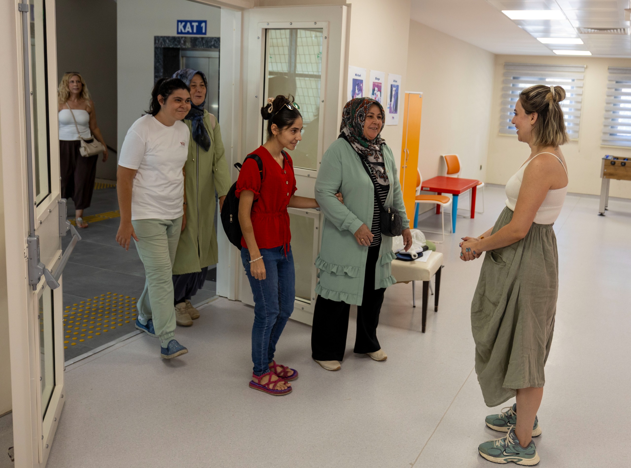 İzmir Büyükşehir Belediyesi’nden annelere dayanışma mutfağı