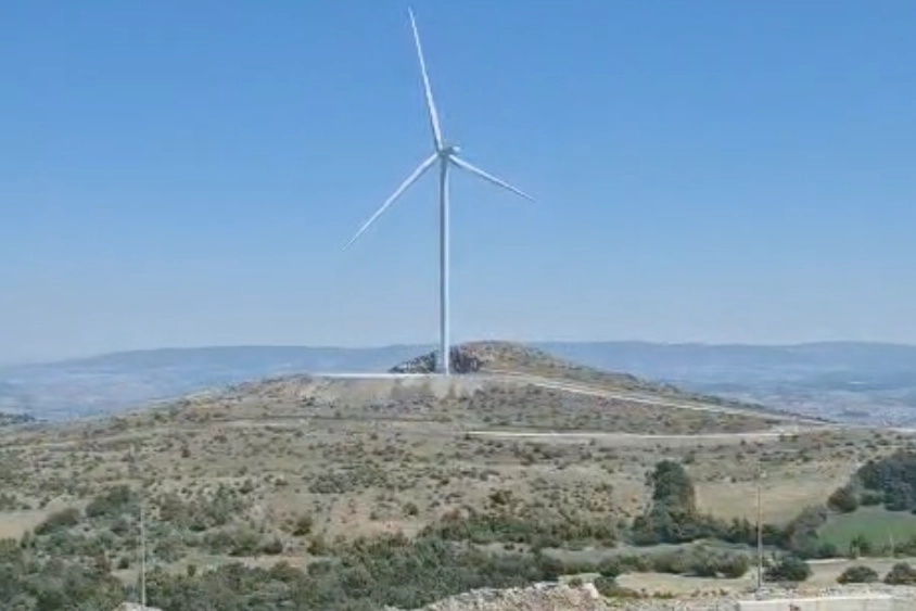 Çalık Renewables’ın Zatriq Rüzgâr Enerji Santrali Projesi’nde İlk Türbinler Devreye Alındı